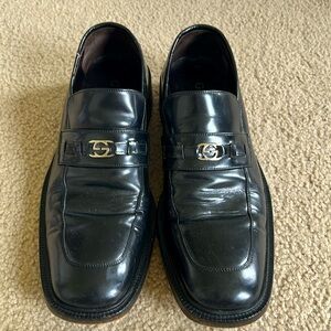 GUCCI black leather mens shoes size 10D used